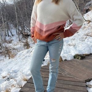Knitted Roxy sweatshirt & levis
